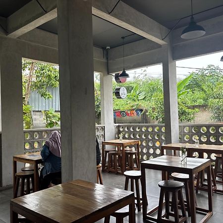 The Cluster Harris Bed & Breakfast Cimahi Екстериор снимка