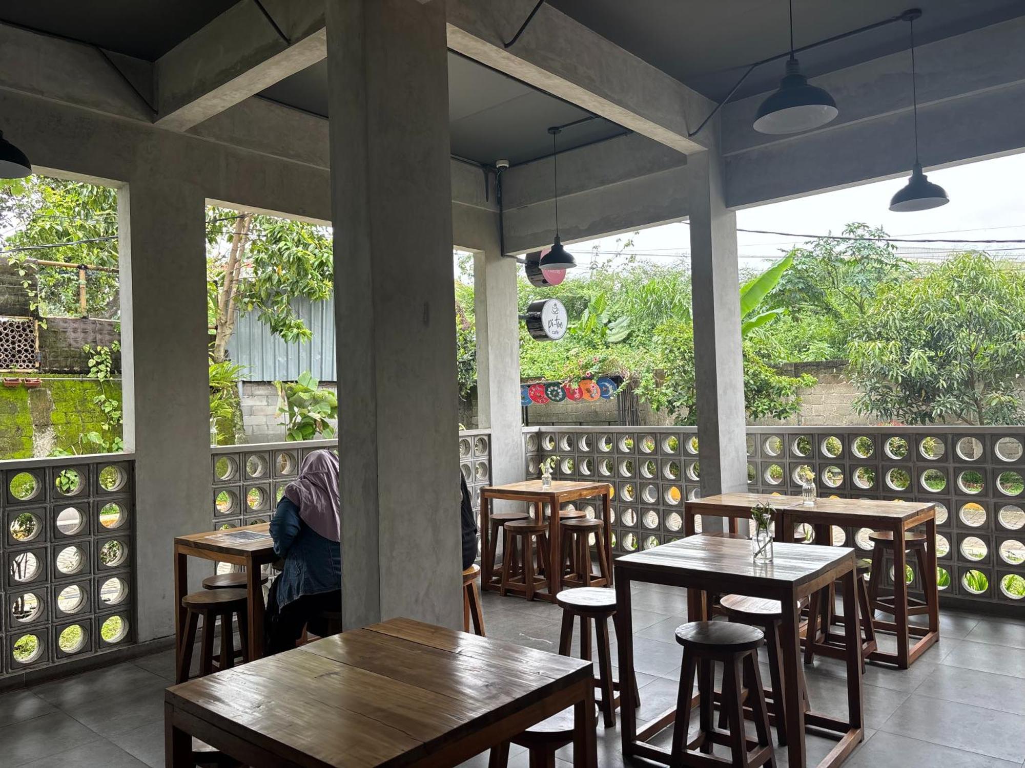 The Cluster Harris Bed & Breakfast Cimahi Екстериор снимка